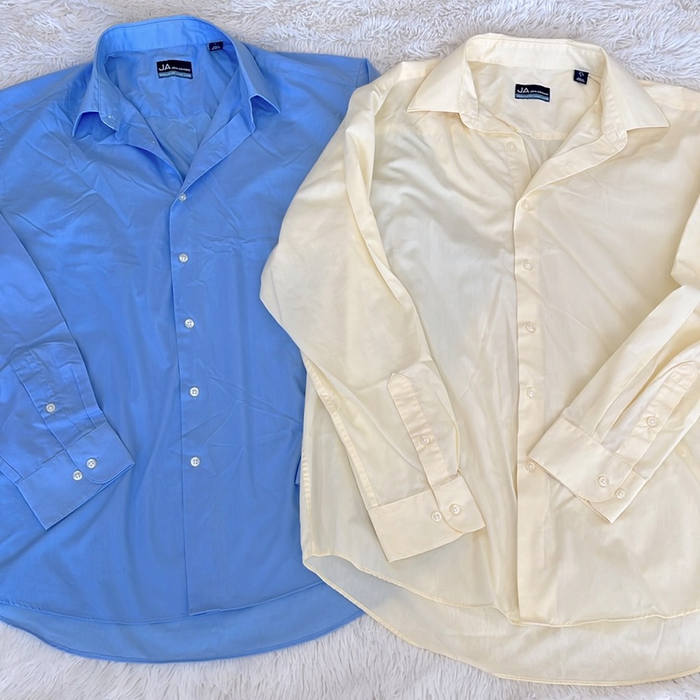 Bundle of 2 John Ashford men’s dress shirts